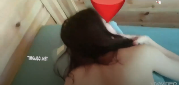 Chịch người yêu trong phòng xông hơi